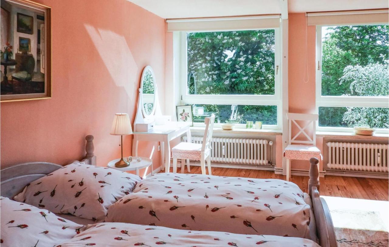 1 Bedroom Awesome Apartment In St, Annen Sankt Annen Bagian luar foto
